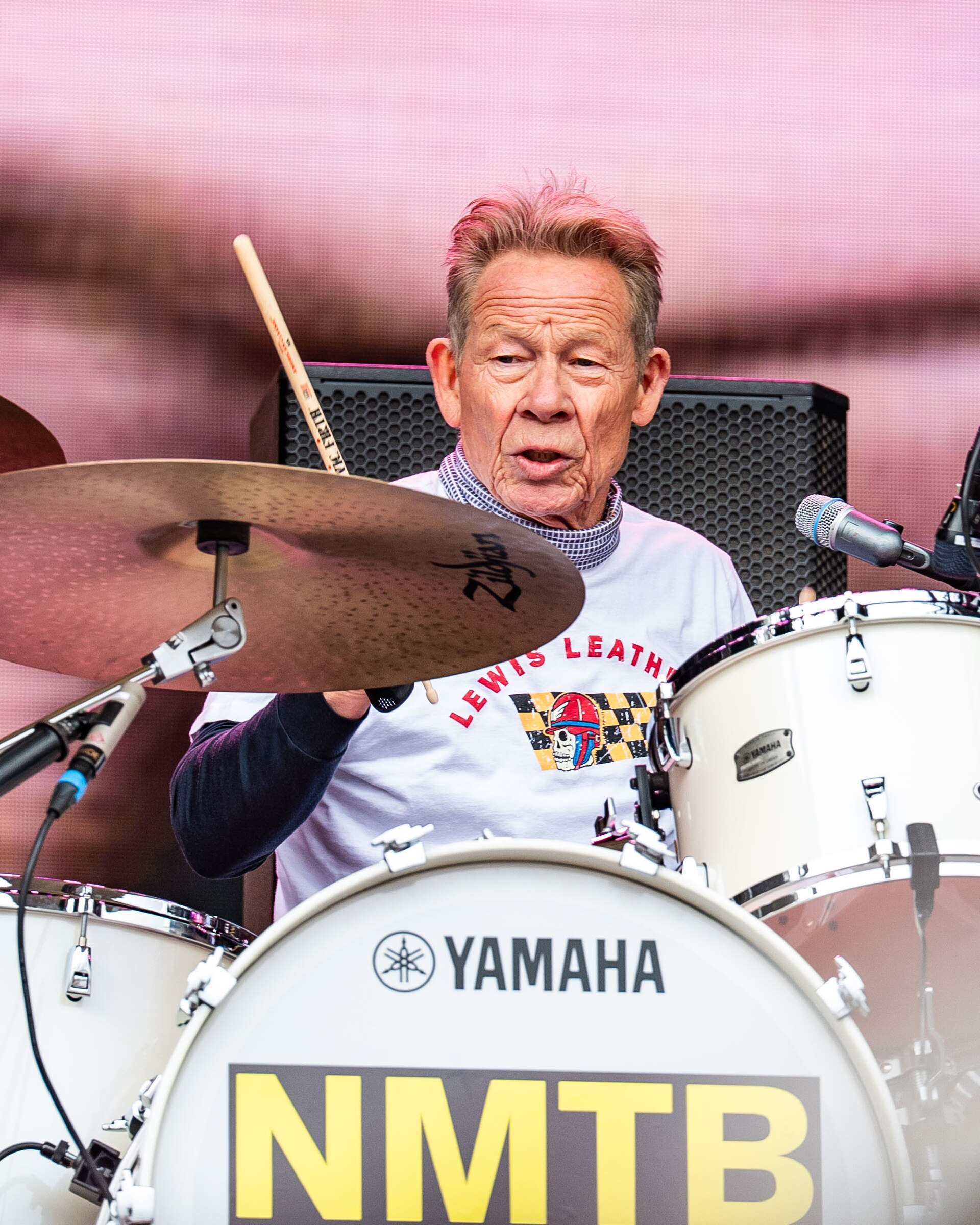 Imagem de referência de Paul Cook, descrito nos dados abertos como baterista britânico