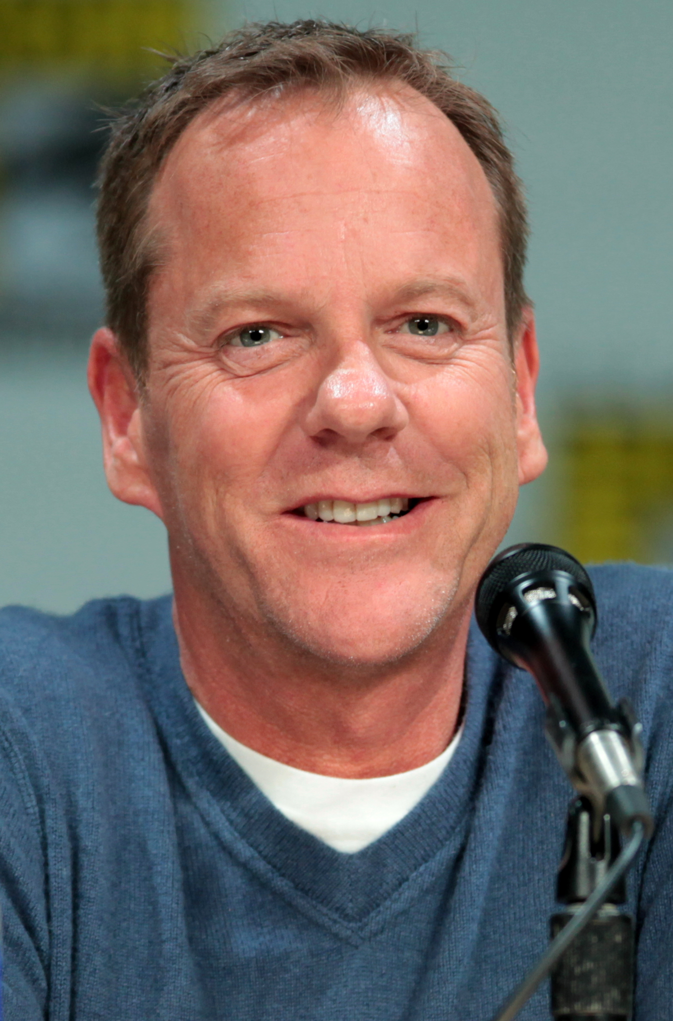 Imagem de referência de Kiefer Sutherland, descrito nos dados abertos como ator canadiano