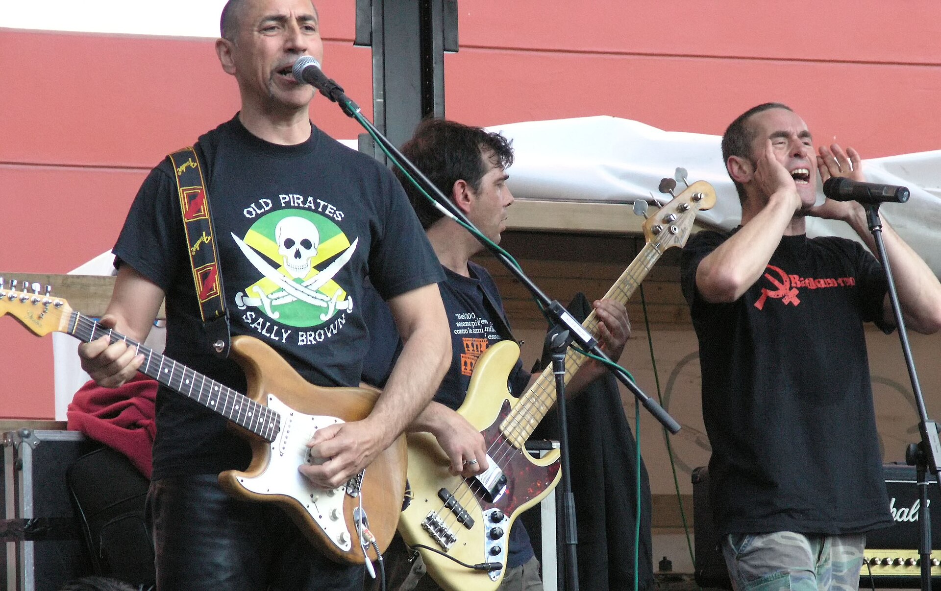 Imagem de referência de Banda Bassotti, descrito nos dados abertos como banda musical