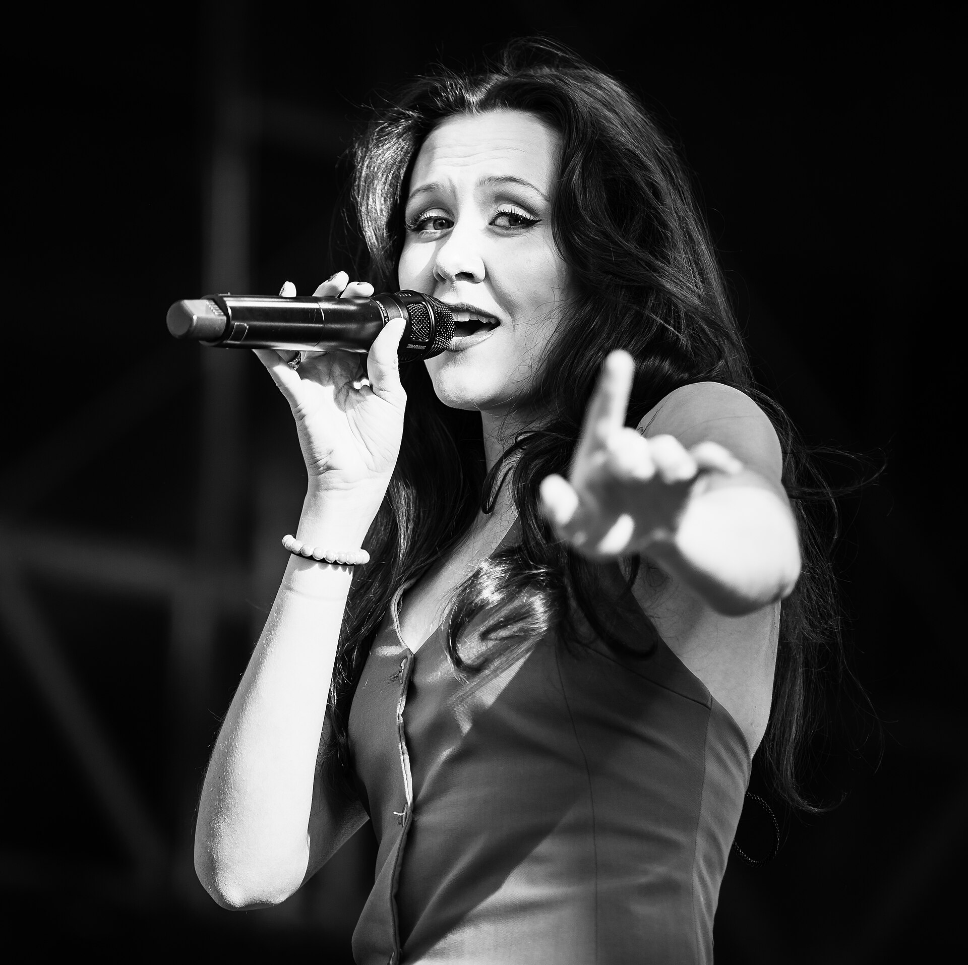Imagem de referência de Synne Vo, descrito nos dados abertos como cantora norueguesa