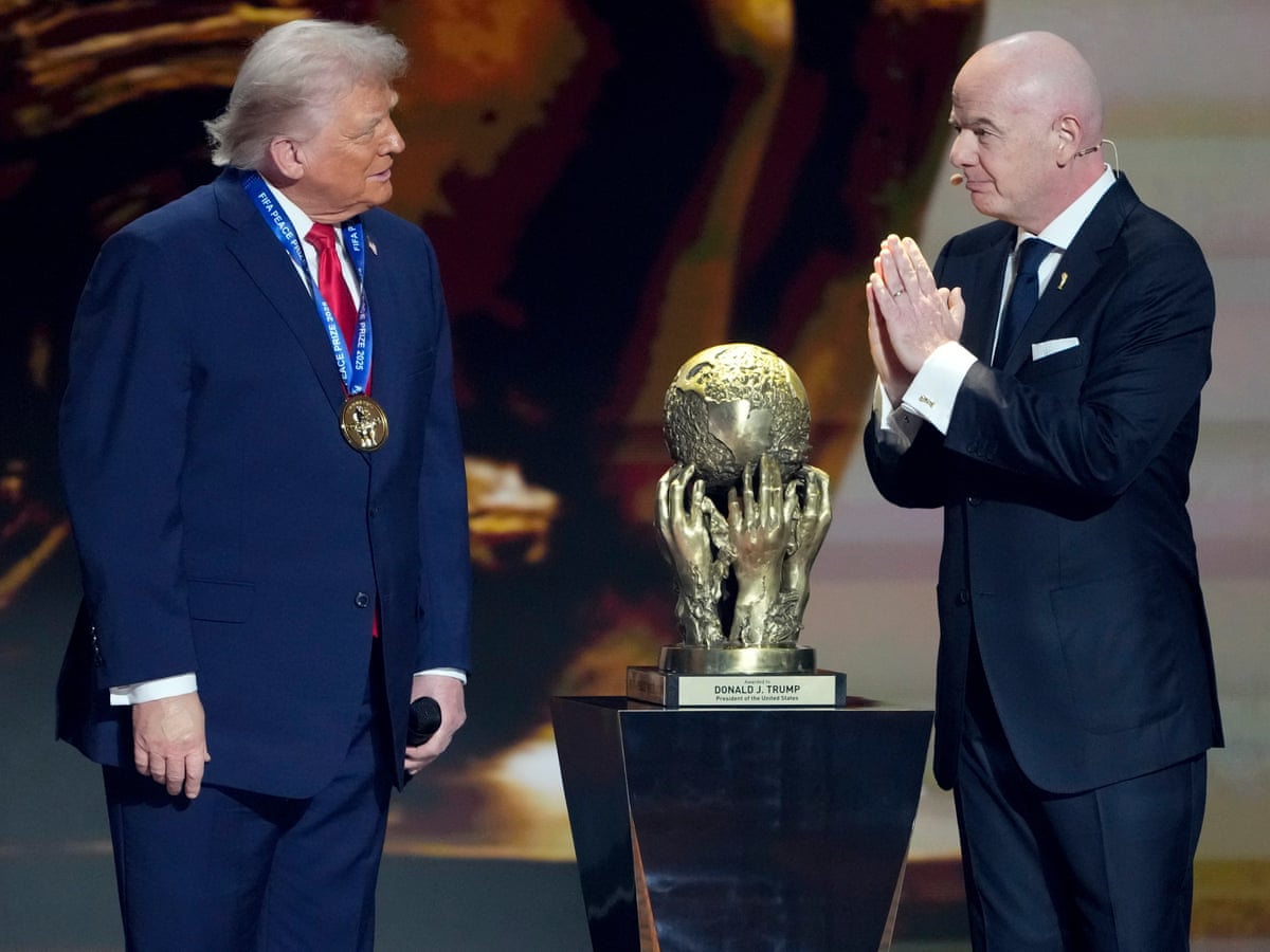 Infantino foi instruído por figuras de topo da Fifa a descartar ou despolitizar o prêmio de paz após a polêmica envolvendo Trump