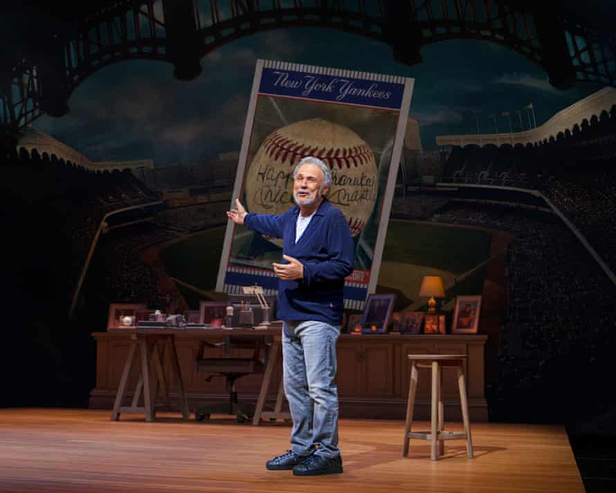 860 review – O carisma de Billy Crystal impulsioniza uma peça solitária e divagante