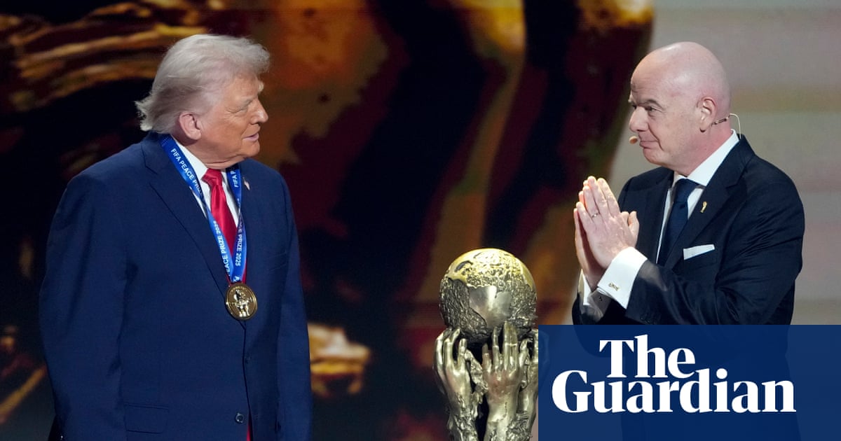 Infantino foi instruído por figuras de topo da Fifa a descartar ou despolitizar o prêmio de paz após a polêmica envolvendo Trump
