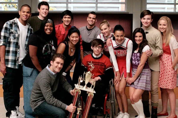 Glee vai ganhar nova versão após 11 anos; veja o que se sabe - destaque galeria