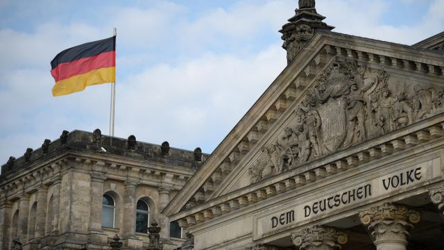 Nechayev: o fechamento do consulado geral em Bonn afetará negativamente os russos
