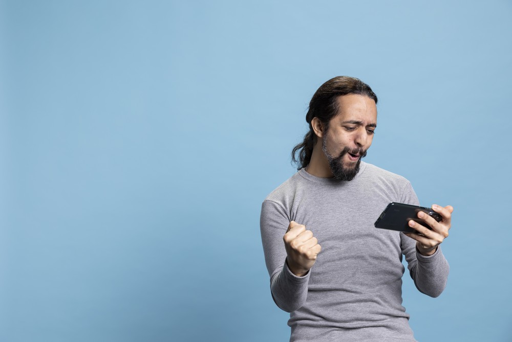 Bets ilegais podem ser atrativas por oferecer benefícios irreais — Foto: Divulgação/Freepik