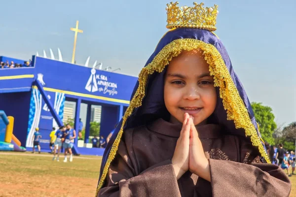 Famílias se reúnem na Esplanada para celebrar Nossa Senhora Aparecida - destaque galeria