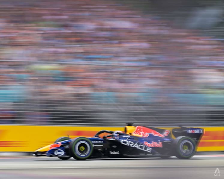 Red Bull Racing’s Max Verstappen races down the track during the sprint race at the Formula 1 Singapore Grand Prix on Oct 10, 2026. (Photo: CNA/Lim Li Ting)