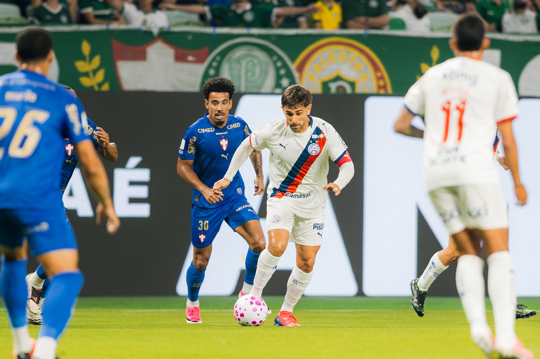 Análise: Bahia tem posse de bola inútil e finaliza apenas uma vez no alvo contra o Palmeiras