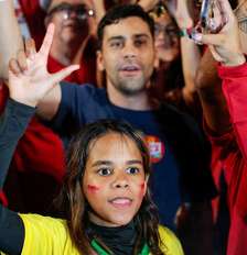 Apoiadores de Lula celebrando na avenida Paulista no domingo. Foto: Brian Snyder/Reuters / BBC News Brasil