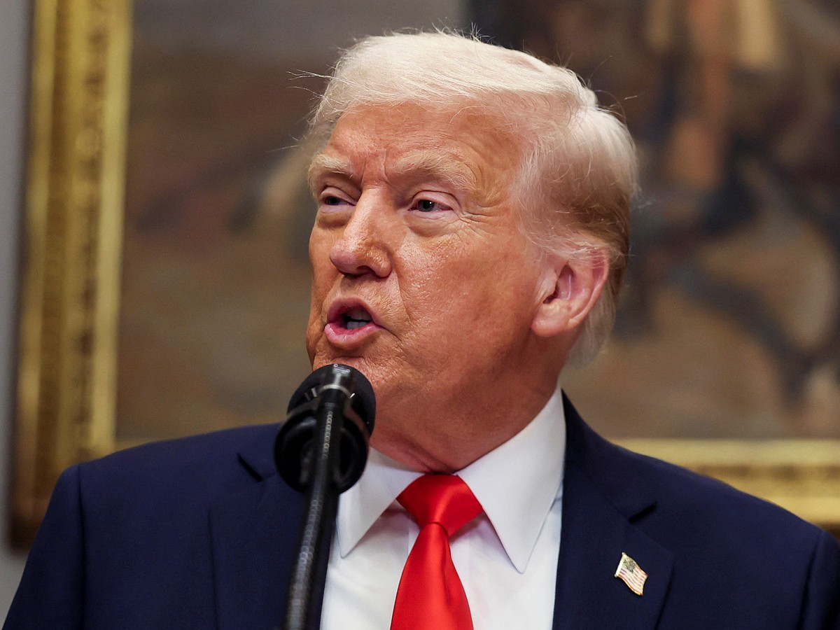 Isso é exatamente o que precisamos: Trump agradeceu novamente à Rússia pelo fornecimento de combustível diesel.