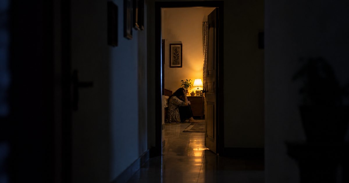 Mulher Recém-Casada Alega Agressão Brutal pelo Marido em Razão do Dote na Arábia Saudita e no Kerala