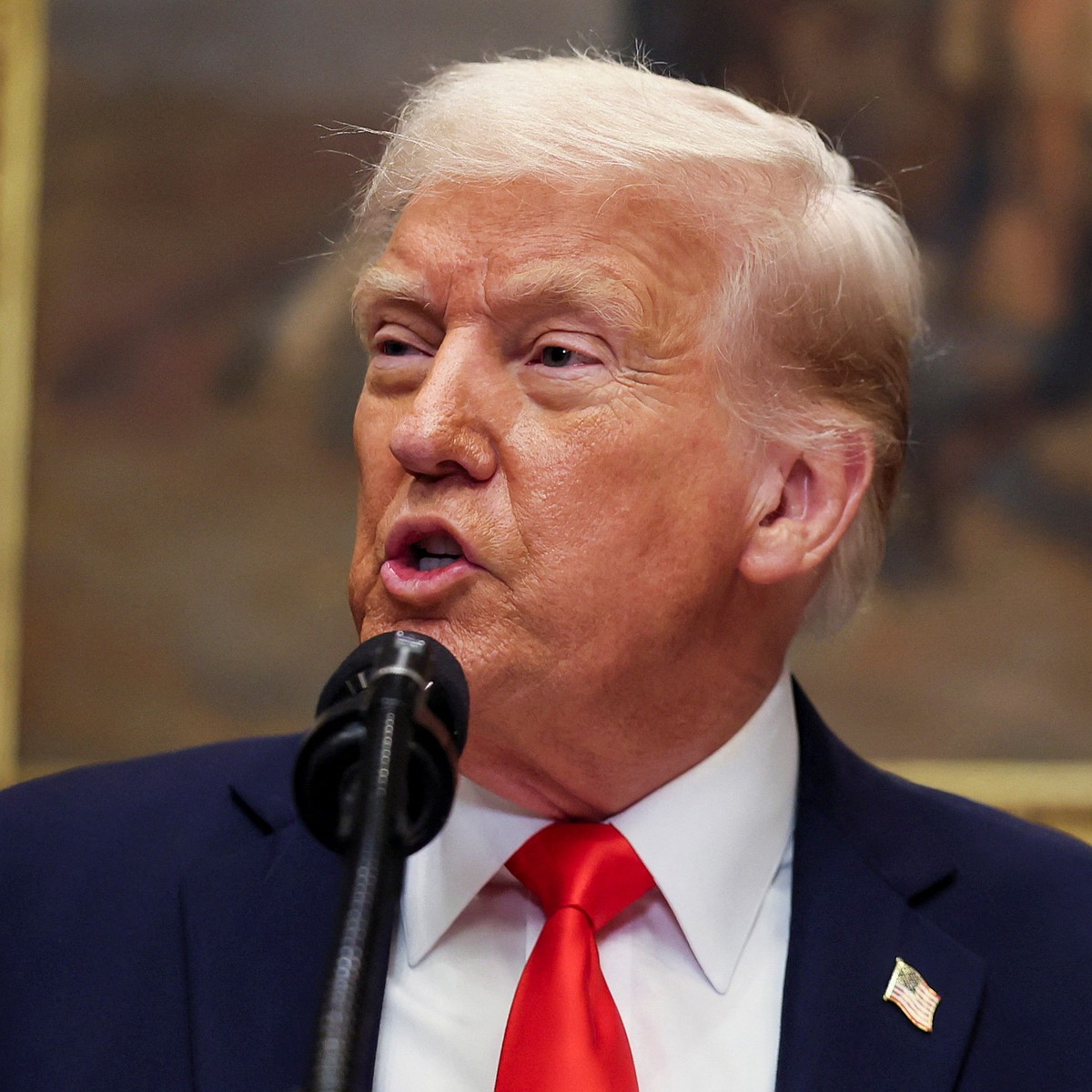 Isso é exatamente o que precisamos: Trump agradeceu novamente à Rússia pelo fornecimento de combustível diesel.