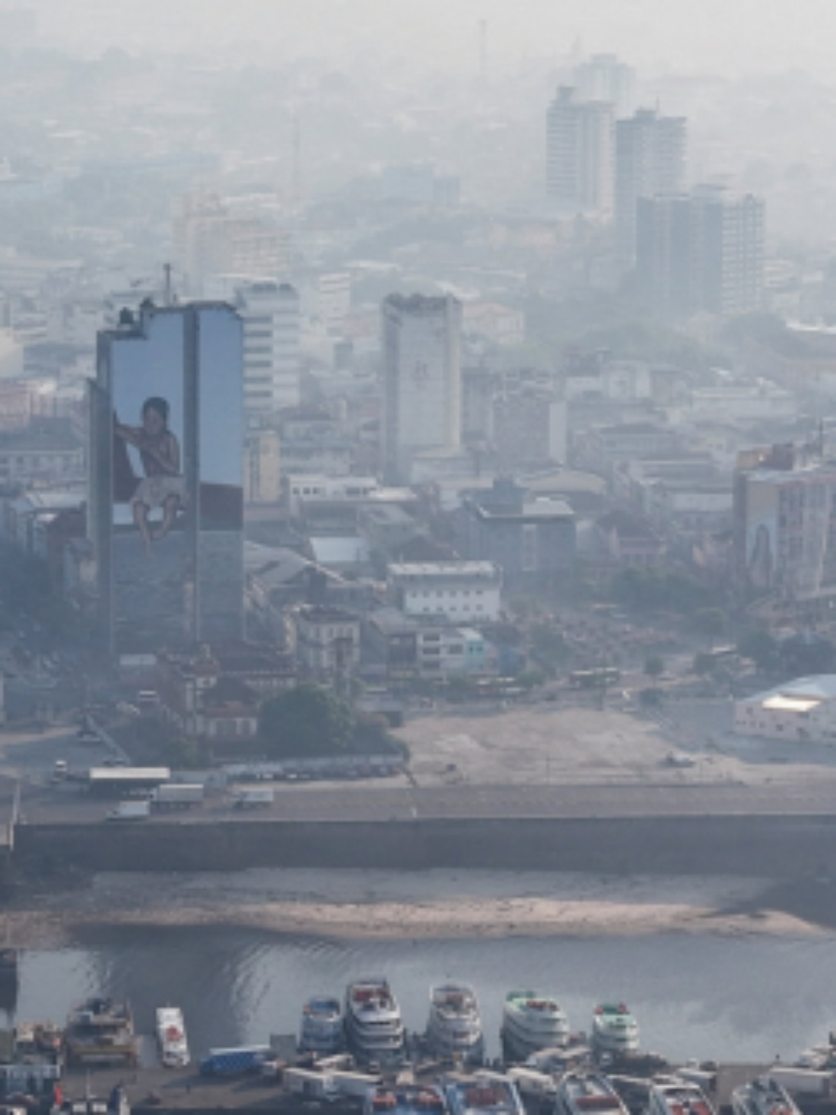 Fumaça volta a cobrir cidades do Amazonas, e Manaus registra pior qualidade do ar