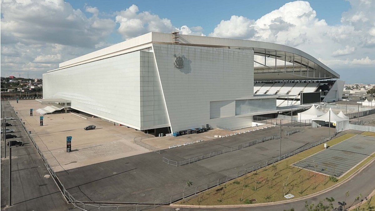 Corinthians e Caixa assinam termo de confidencialidade em reunião com Boulos e avançam por acordo