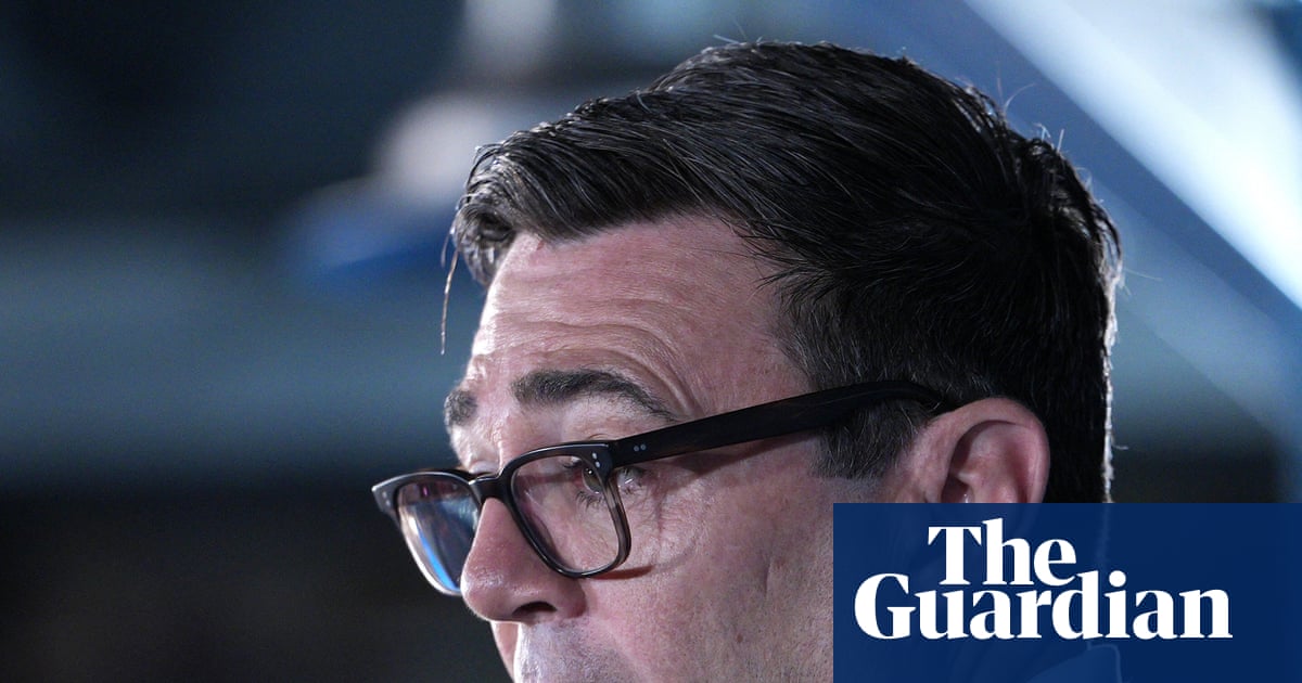 Andy Burnham diz que é claro que a Rússia interferiu no referendo do Brexit