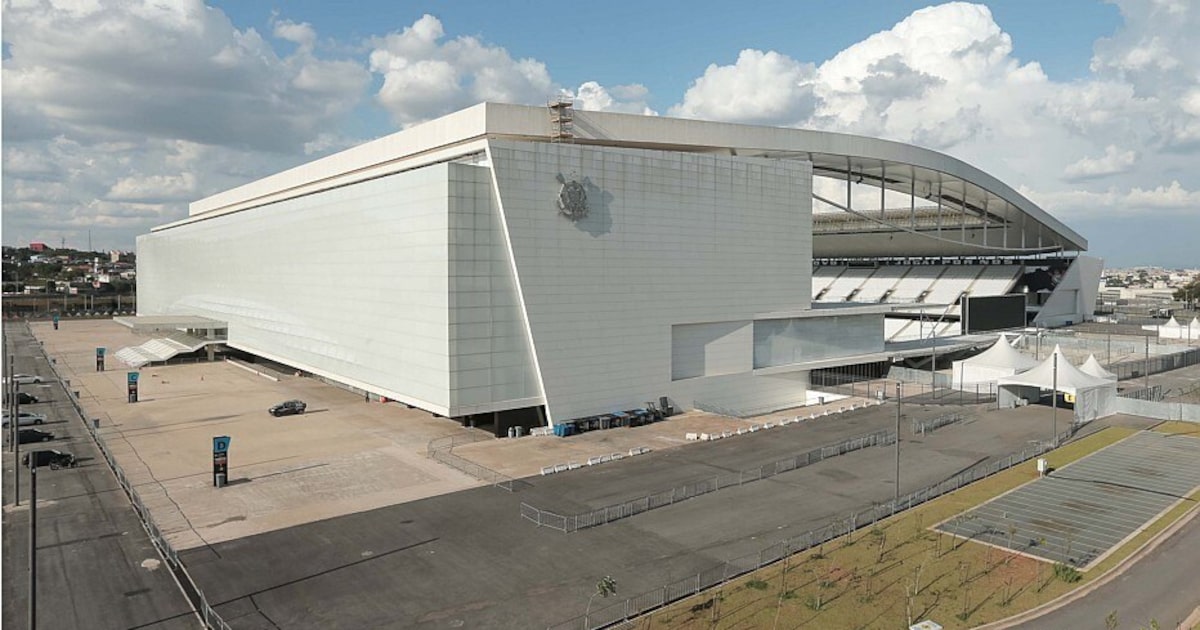 Corinthians e Caixa assinam termo de confidencialidade em reunião com Boulos e avançam por acordo
