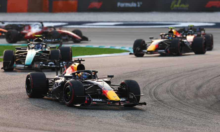 A vitória de Verstappen em Sepang deve servir como um aviso para os rivais da Red Bull