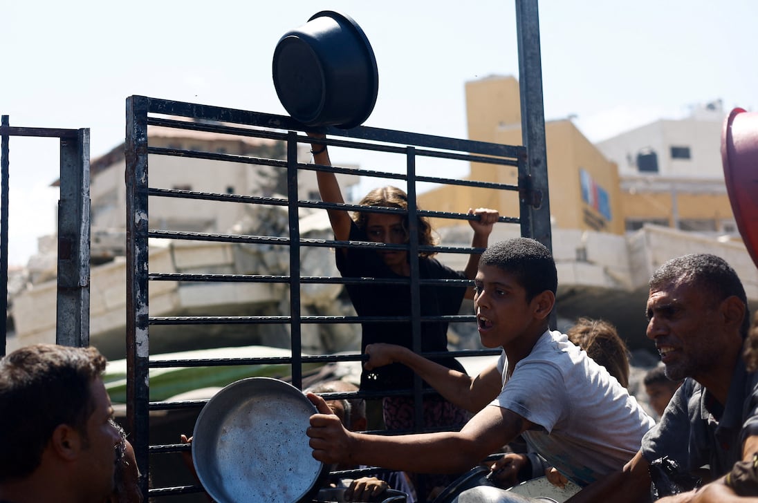 O Programa Mundial de Alimentos reduz ajuda para 500.000 palestinos na Faixa de Gaza